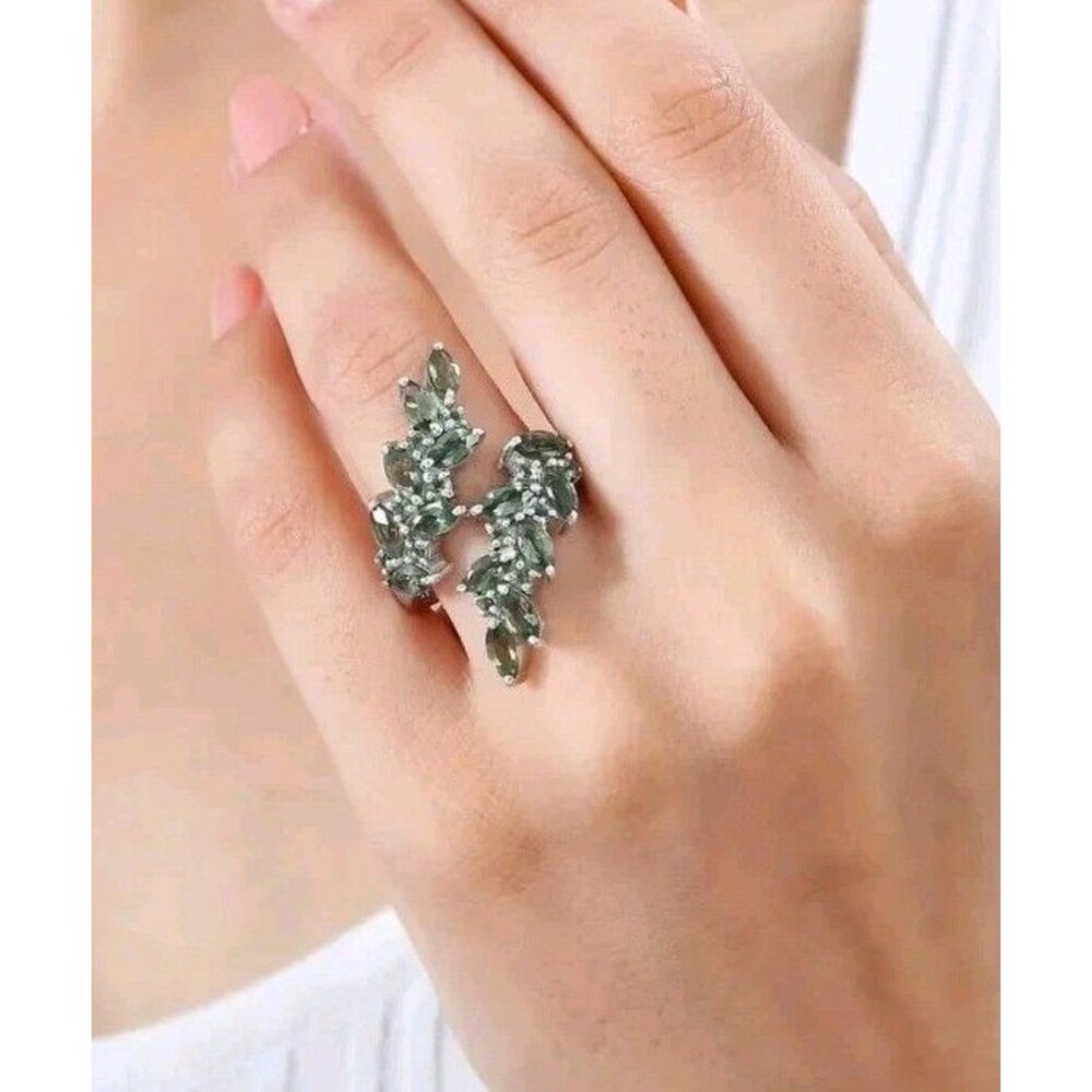 Andranomaro Green Apatite Bypass Leaf Ring in Rhodium Over 925 4.35 cwt